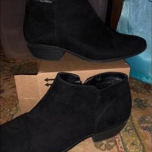 Size 10 women’s boots
